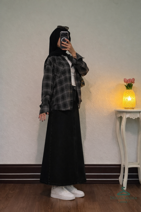 اسود +قميص اسود