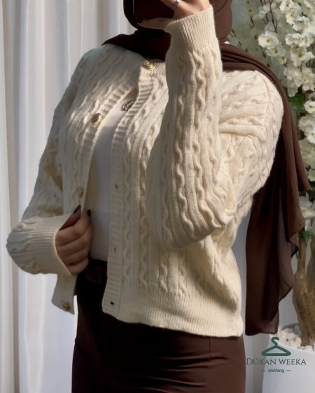 جاكيت صوف قصير