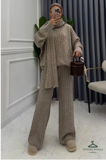 طقم ثلاث قطع بنطلون+بلوز+سكارف